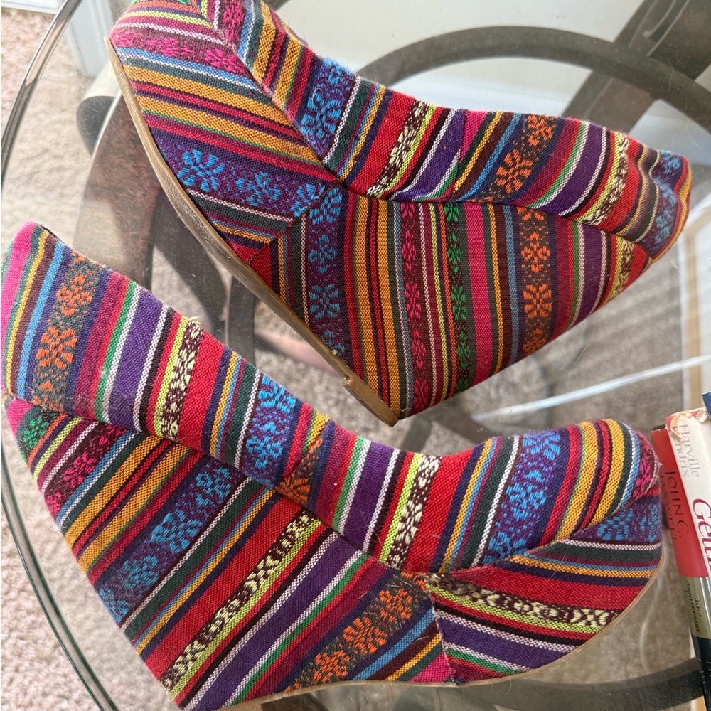 Colorful Striped Wedge Heels - Picture 3 of 9